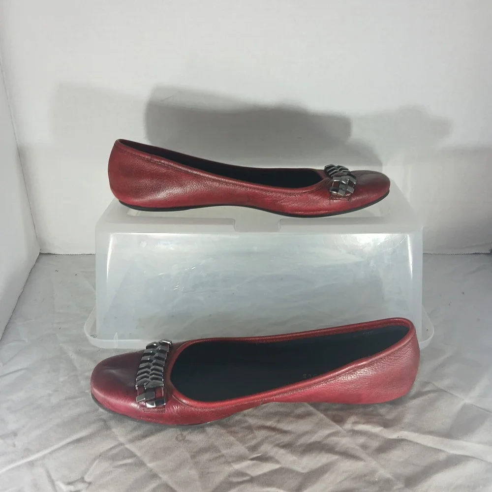 Kenneth Cole New York Tavin Red Leather Ballet Flats Gunmetal Hardware Mens 8M‎